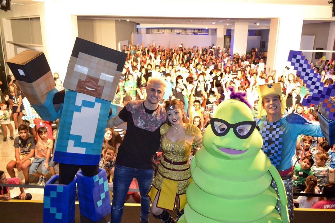 RezendeEvil, milionário do Youtube, em Jundiaí