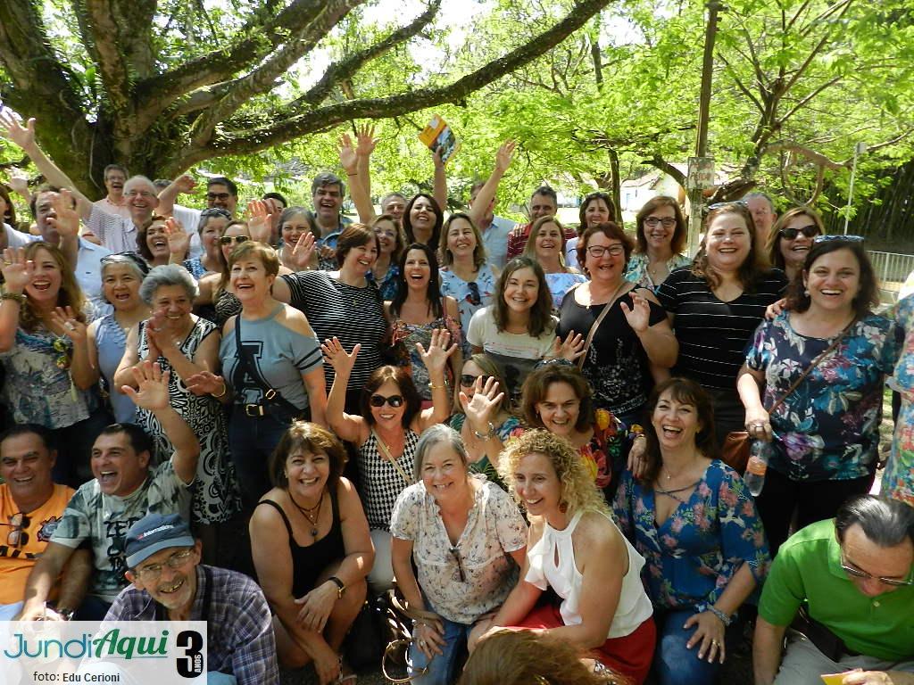 Aposentados da Caixa em Jundiaí fazem festa em pleno 5º dia útil