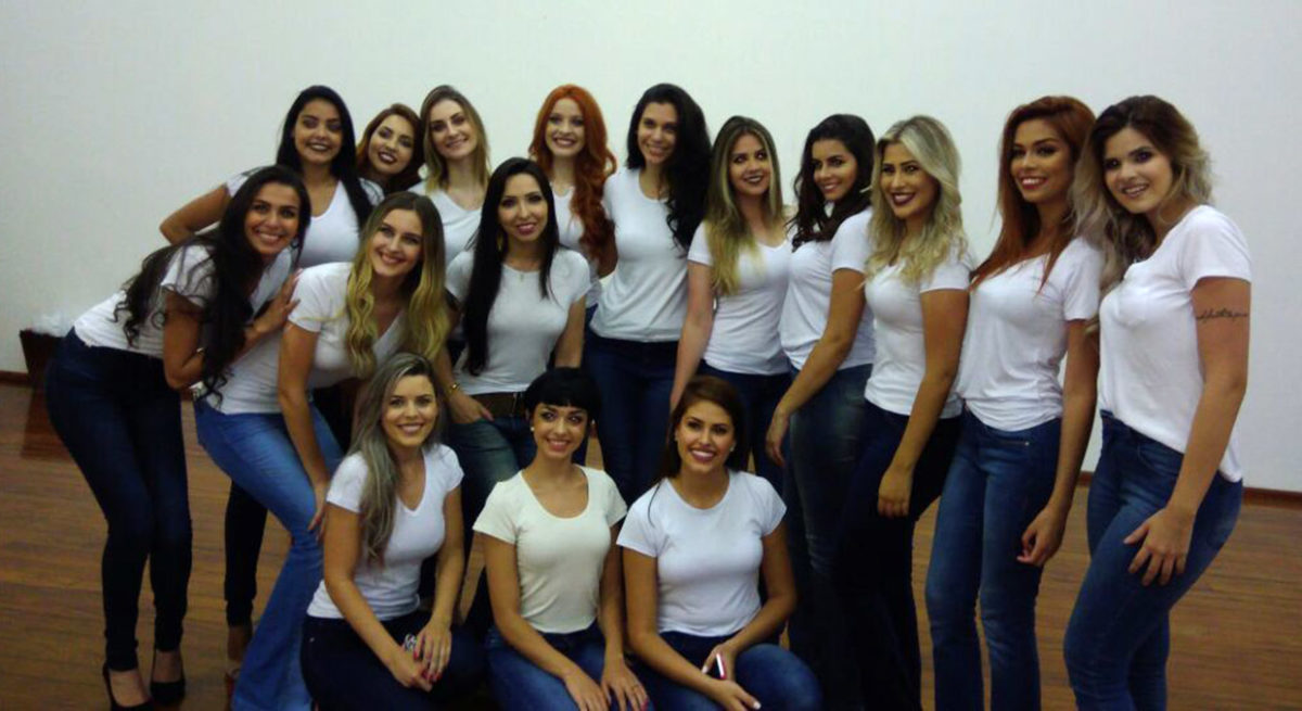 Candidatas a rainha moram longe da plantação de uva