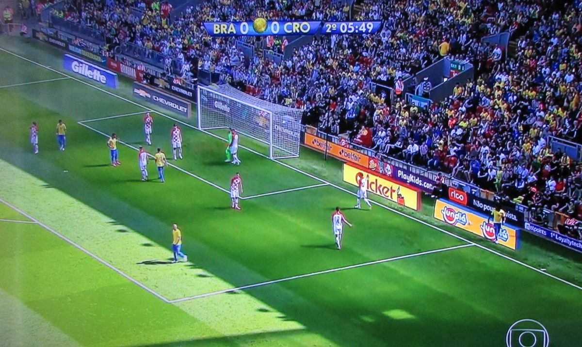 Jundiá anuncia seus sorvetes em jogo da Seleção Brasileira