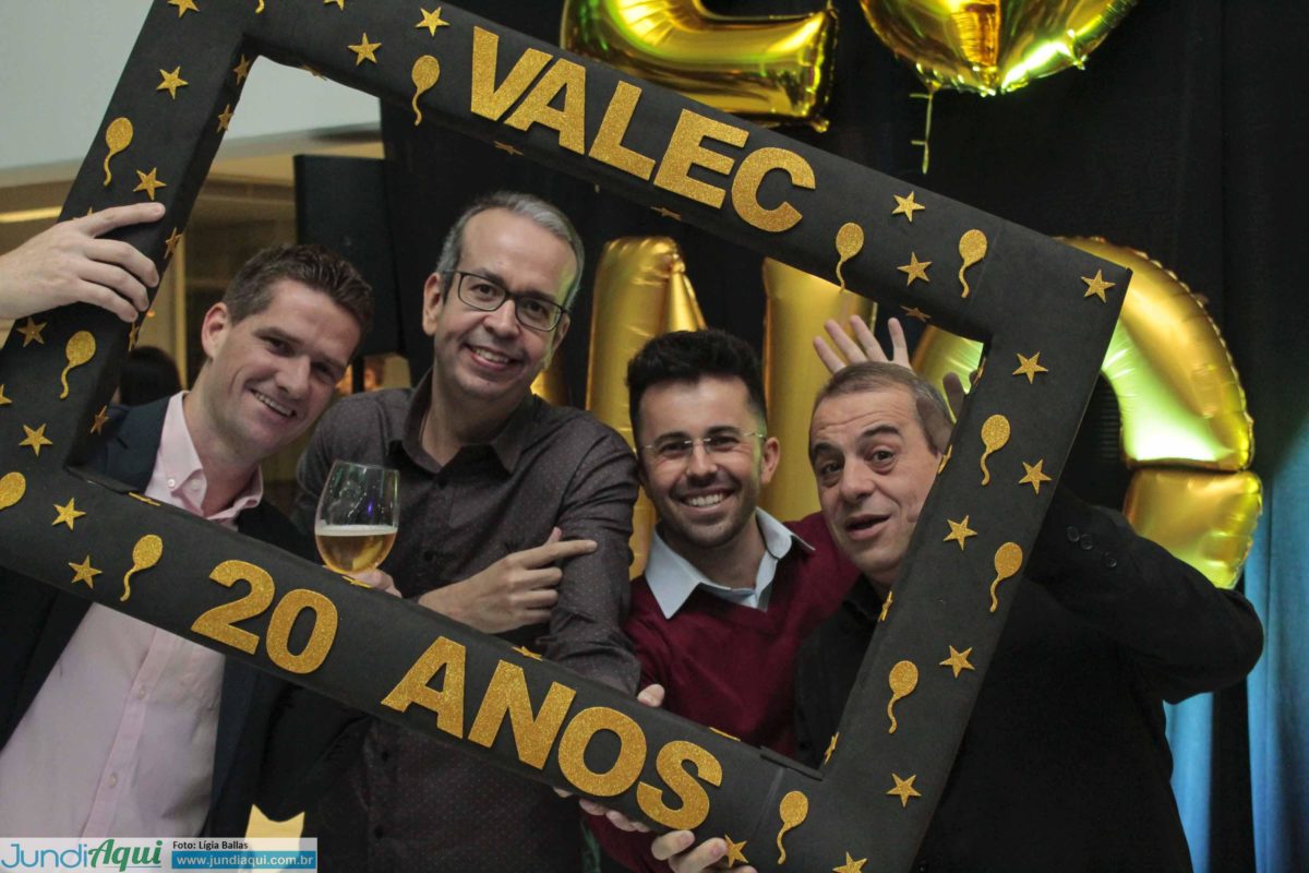 Valec se consolida aos vinte anos entre líderes da Renault