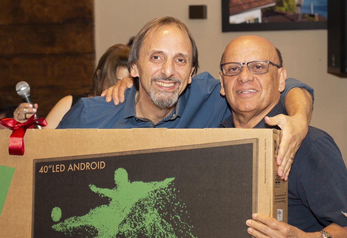 Cooperado da Coopercica, Paulo Nasser ganha a TV em sorteio