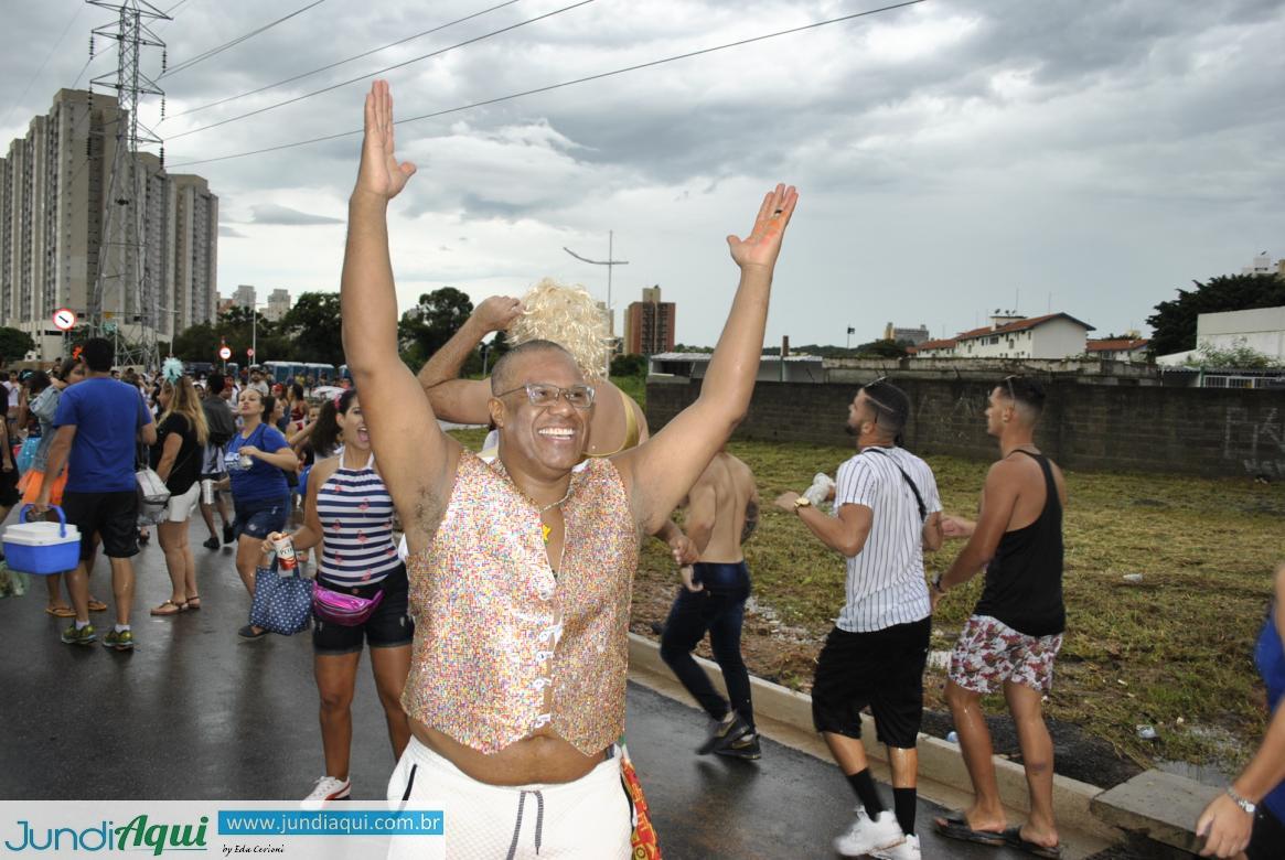 Kekerê na rua: domingão pra curtir o bloco da paz e da batucada da pesada