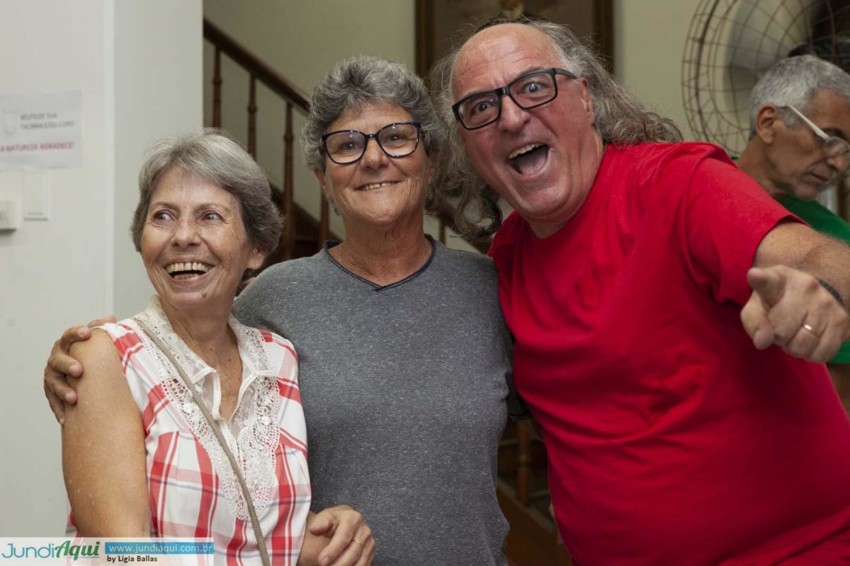 Lançamento de “Infinita É Tua Beleza” lota Gabinete de Leitura