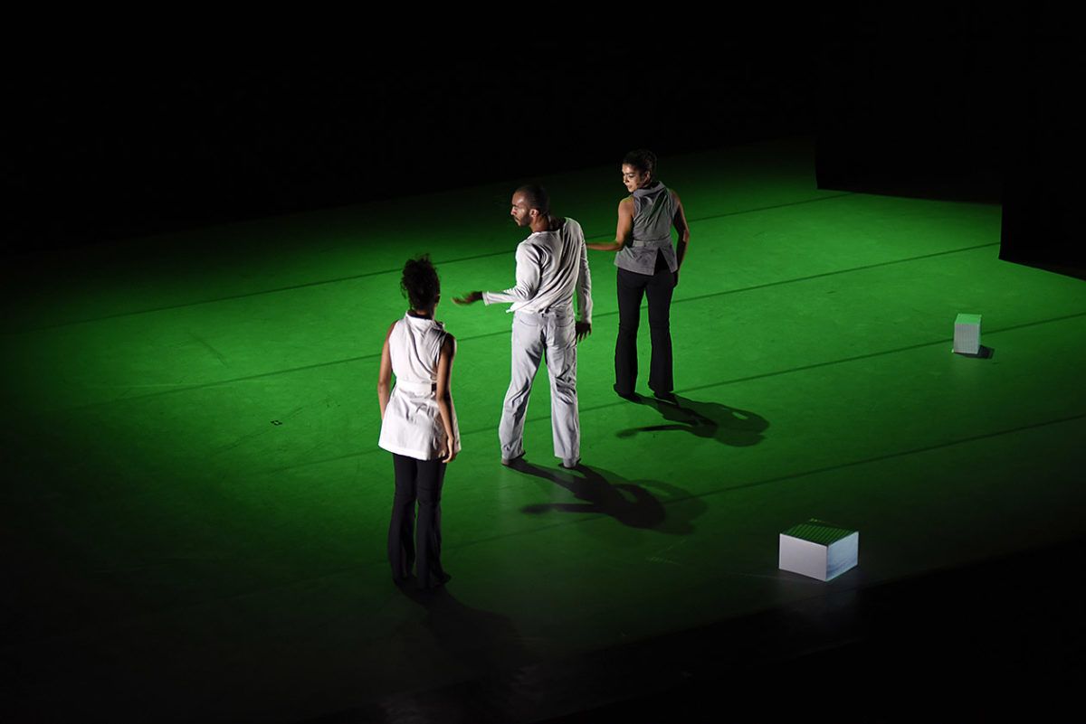 Irmãos Grimm em linguagem das redes sociais marca estreia domingo