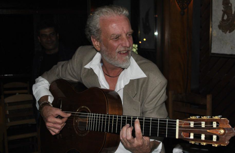  Claudinei Duran, dono do ‘violão encantado’, ganha festa
