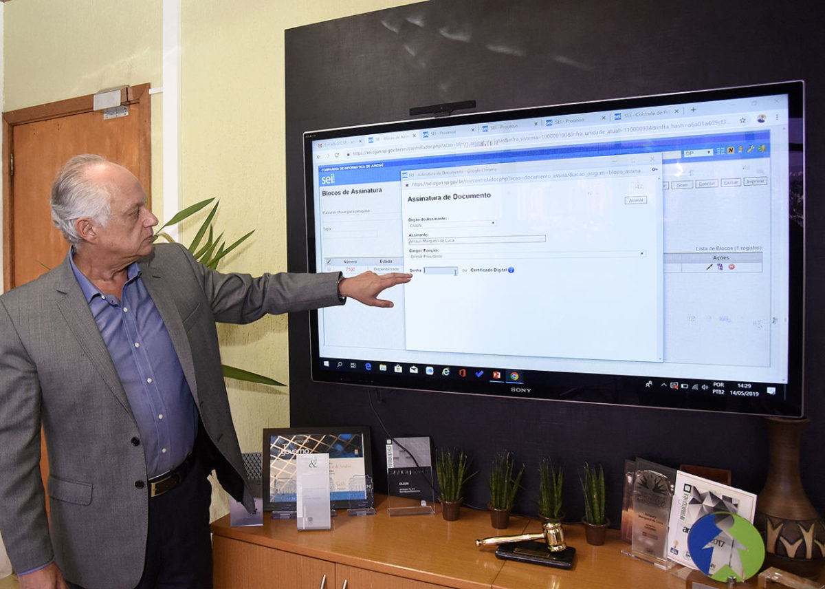 Na Prefeitura a ordem é reduzir documentos em papel e economizar