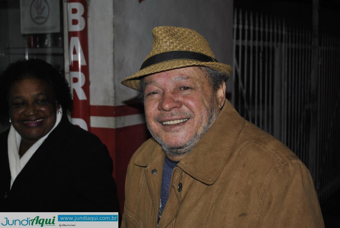  Bar do Cido em festa com samba pelo aniversário do dono