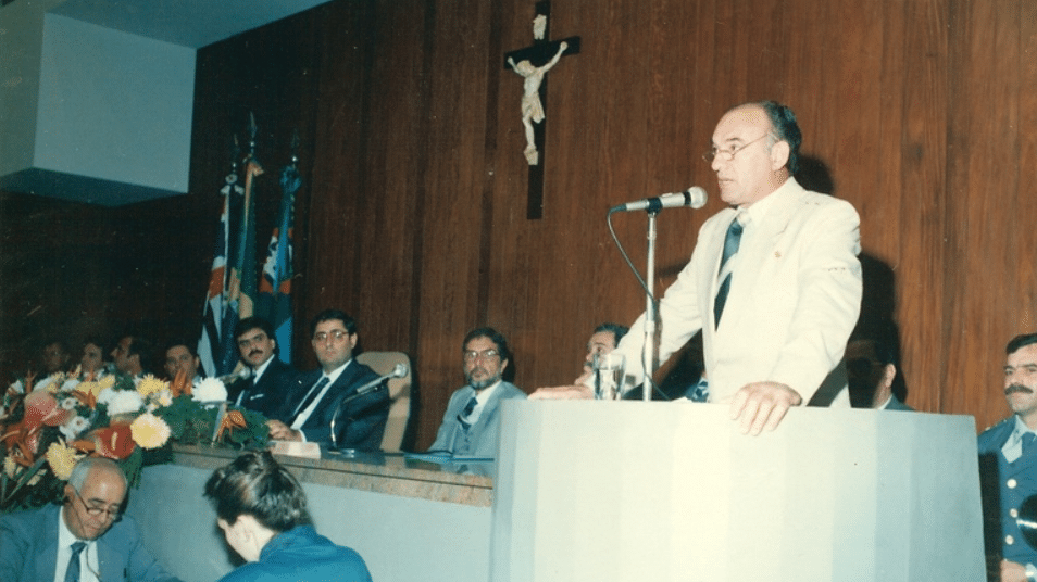 Rolando Giarolla escreveu histórias com ajuda da lista telefônica