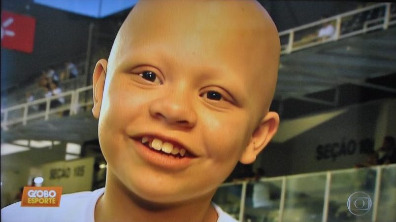 Menina de Jundiaí de 11 anos tem amor pelo Santos mostrado na TV