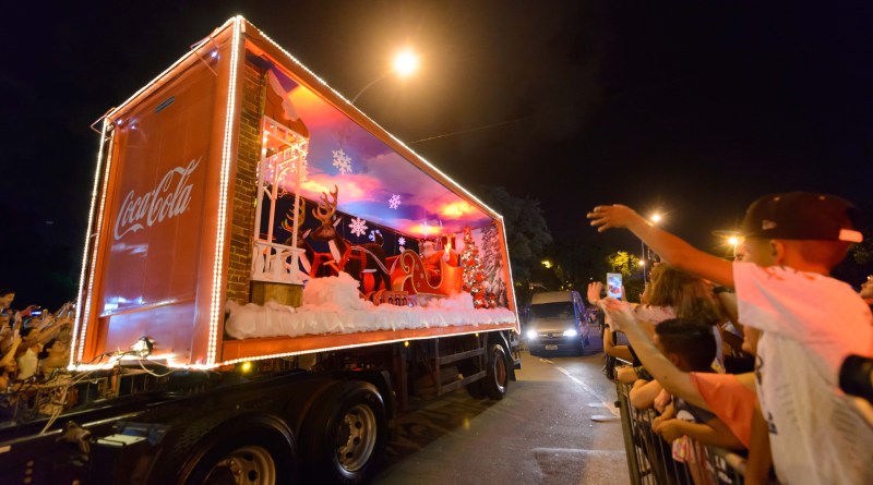 Quarta tem Caravana Iluminada Coca-Cola em Jundiaí