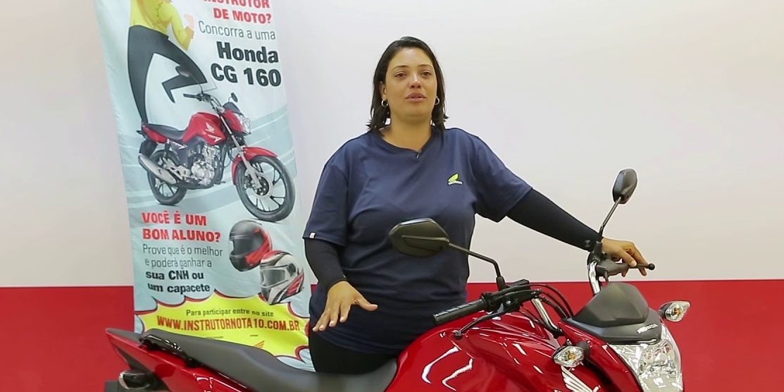  Instrutora de moto de Jundiaí é campeã estadual