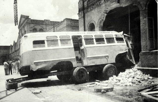  A história do ônibus desgovernado que desceu a São Bento em 1958