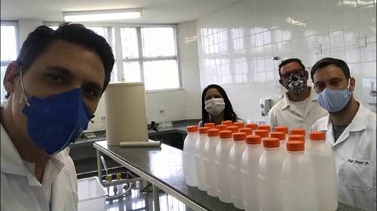  Etec Benedito Storani produz álcool em gel para doar ao São Vicente