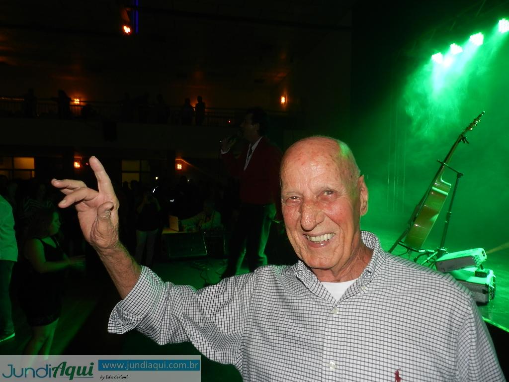 Mario Gragnani acelerou o ritmo festeiro da cidade