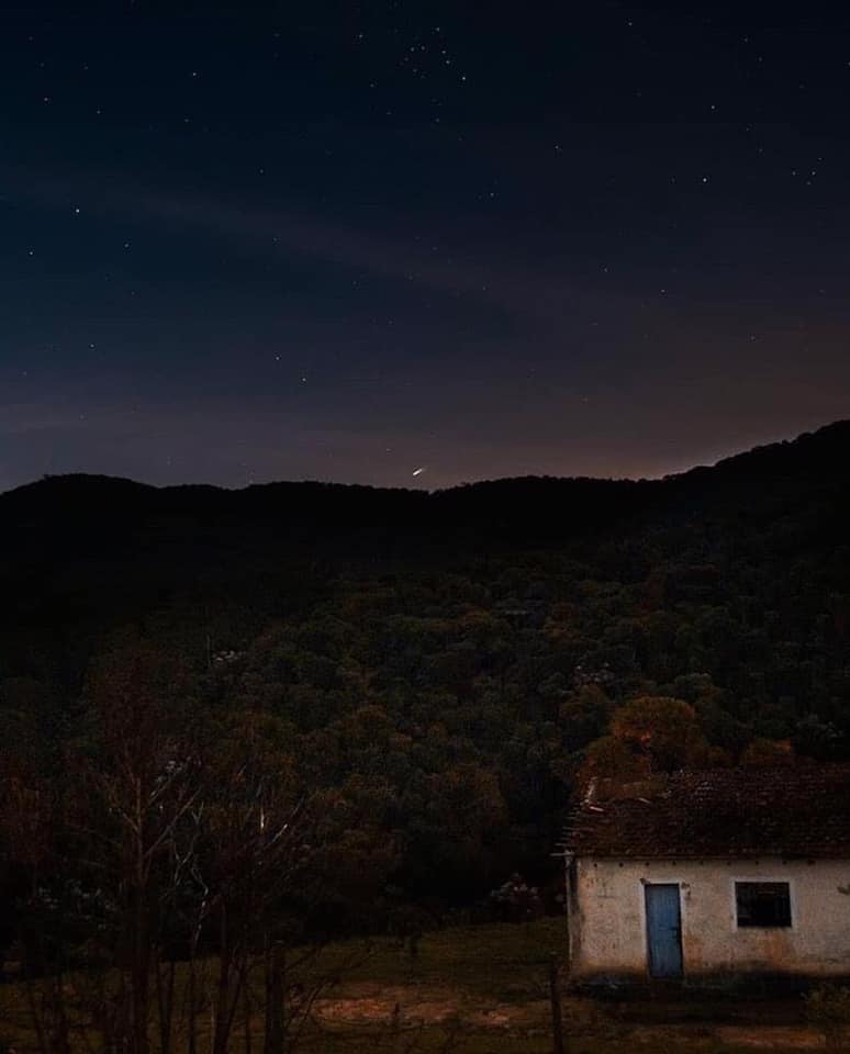  Japi de cenário: Pedro Amora registra cometa que passa a cada 6 mil anos