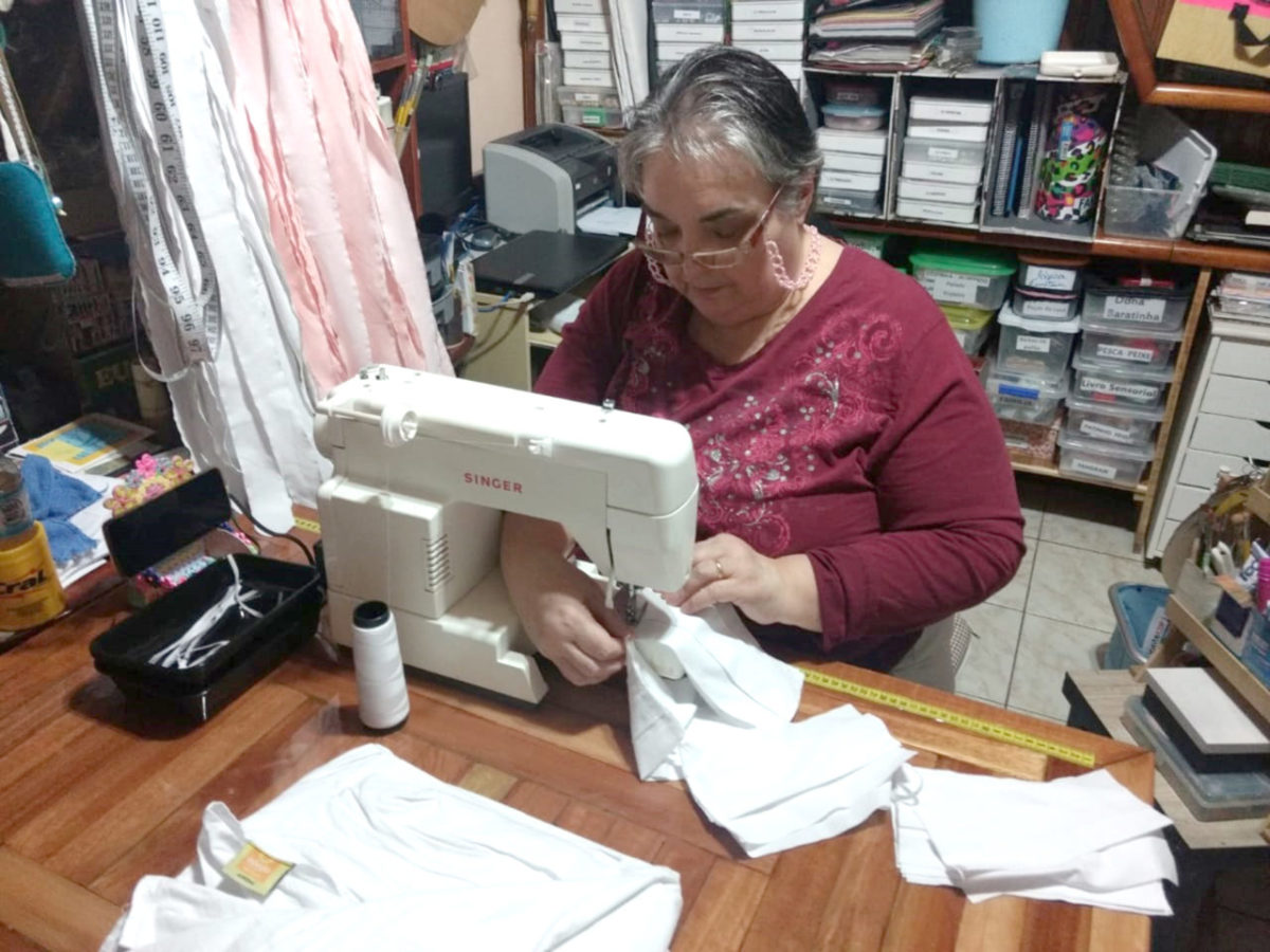 Artesãs do “Jundiaí Feito à Mão” doam 1,2 mil máscaras