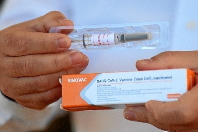  Governo de SP diz que vacina do Butantan é a mais segura em fase final de testes