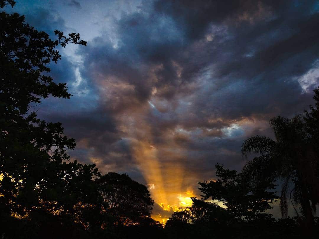  O Céu em sua infinita beleza de cores, por Antonio Scarpinetti