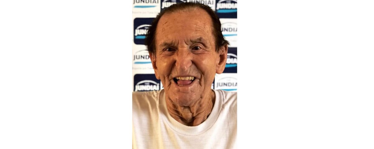 Seu Milton era filmado quando teve aneurisma e morreu ao ser vacinado contra Covid-19