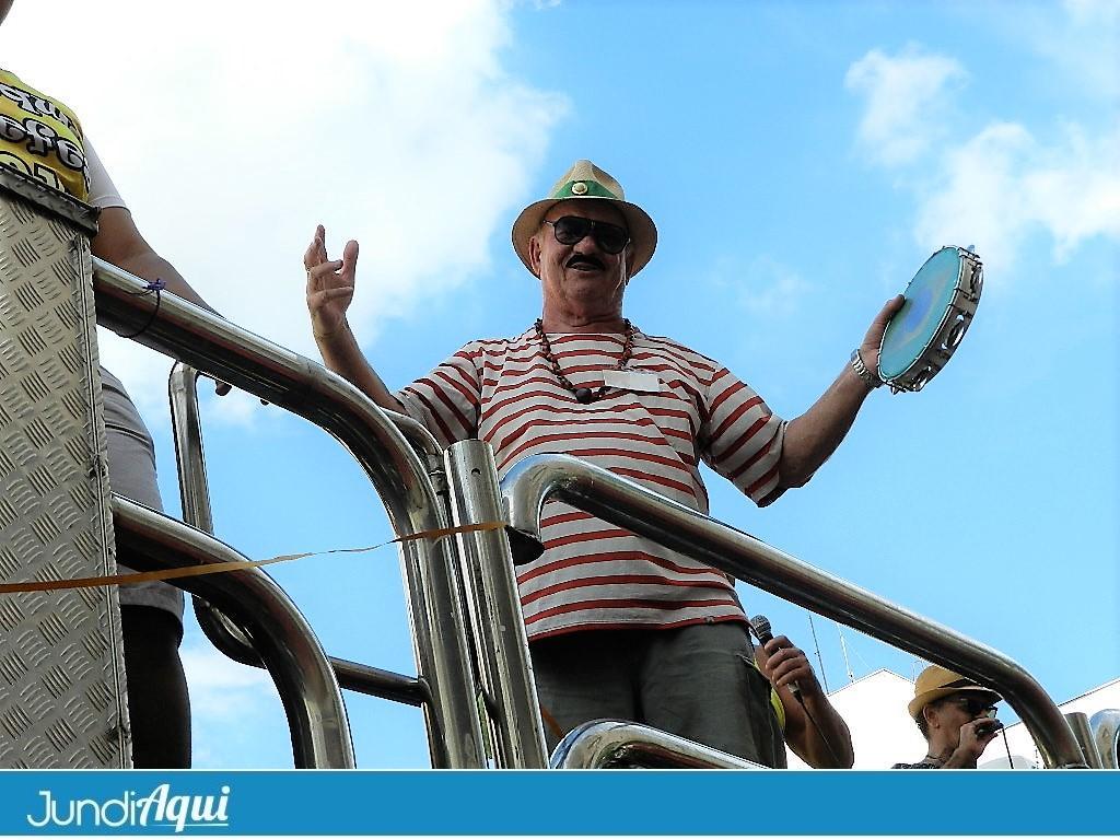 Vardilão, o amigo do samba, em histórias e fotos do nosso Carnaval