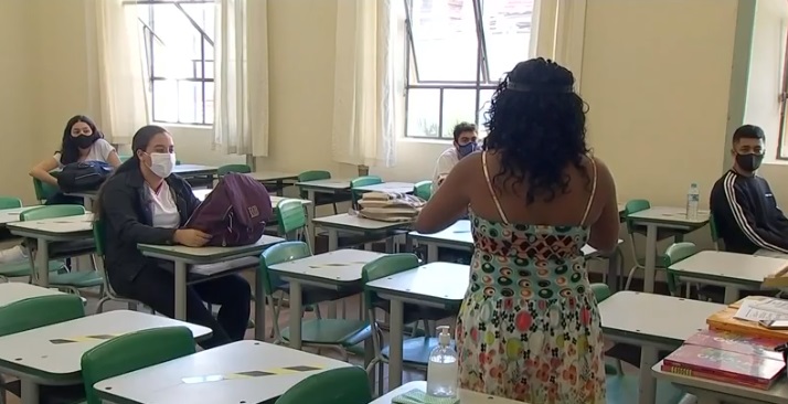  Volta às aulas presenciais na rede estadual é tímida