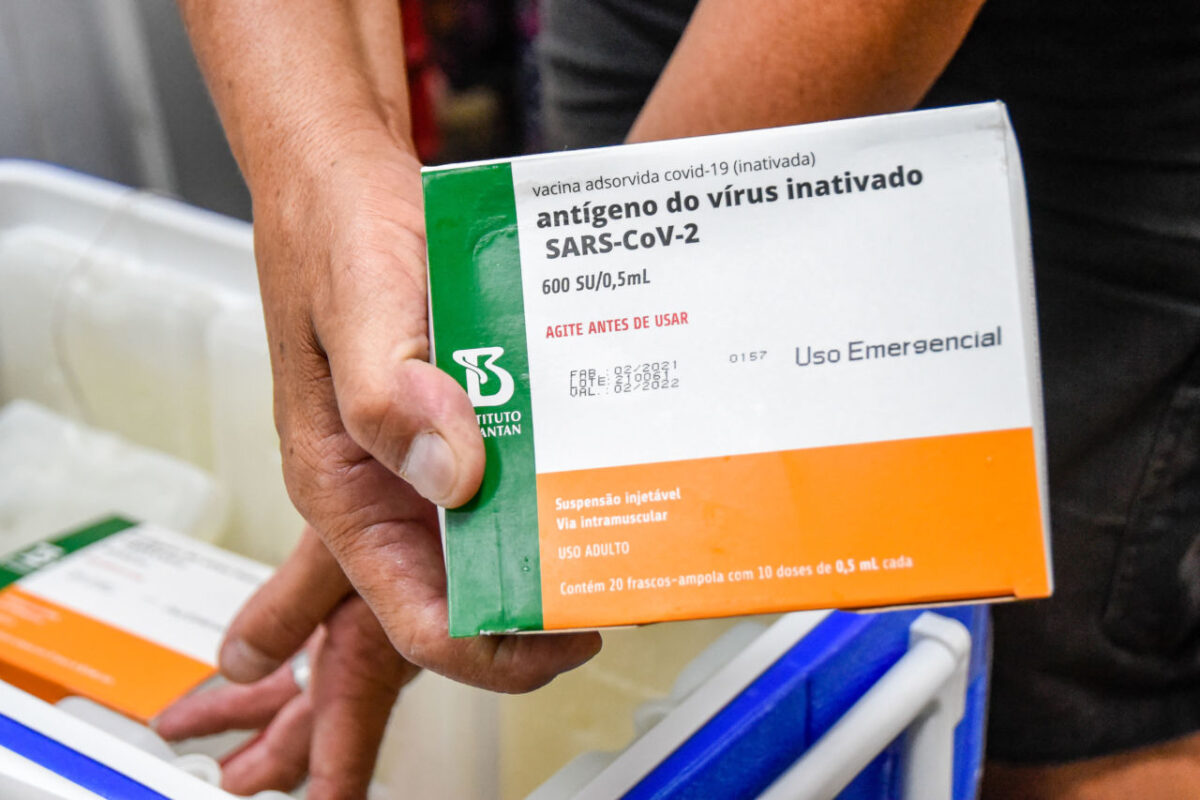 Jundiaí aplicou 30.582 doses da CoronaVac suspensa pela Anvisa
