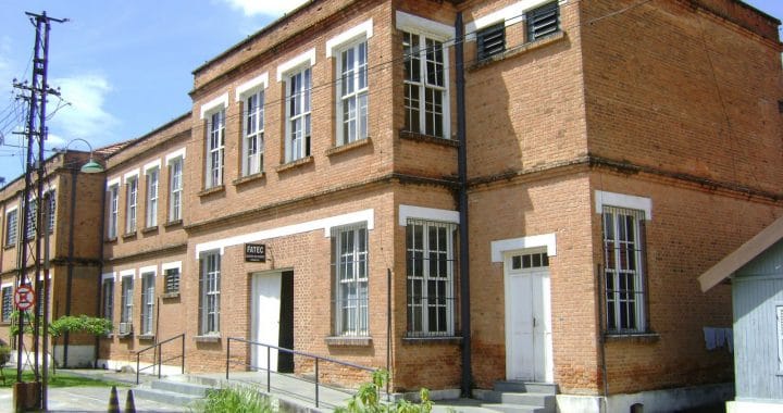 Fatec abre inscrição a R$ 39 para 2º semestre por análise de histórico escolar