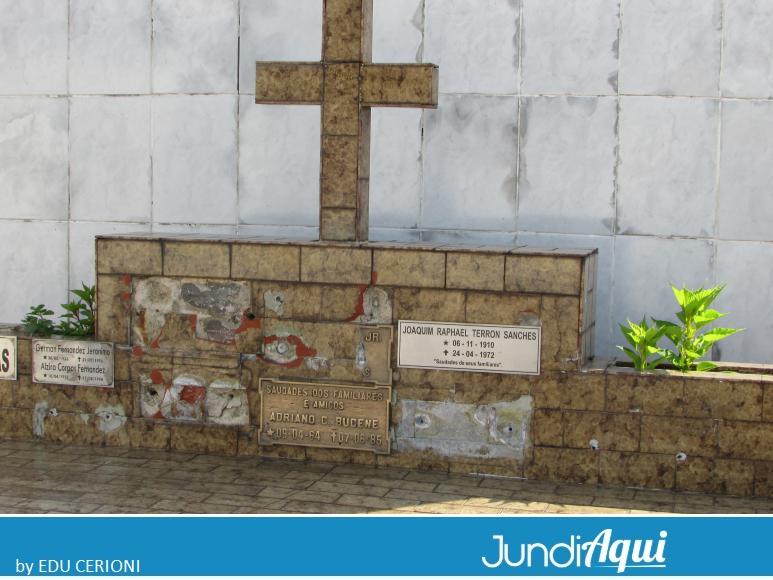Ladrões danificam centenas de túmulos no Cemitério do Desterro