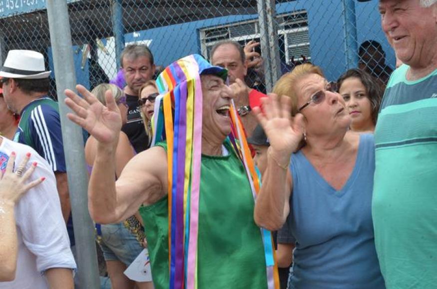 18 de novembro é dia de Picôco, aqui em fotos de muitos carnavais