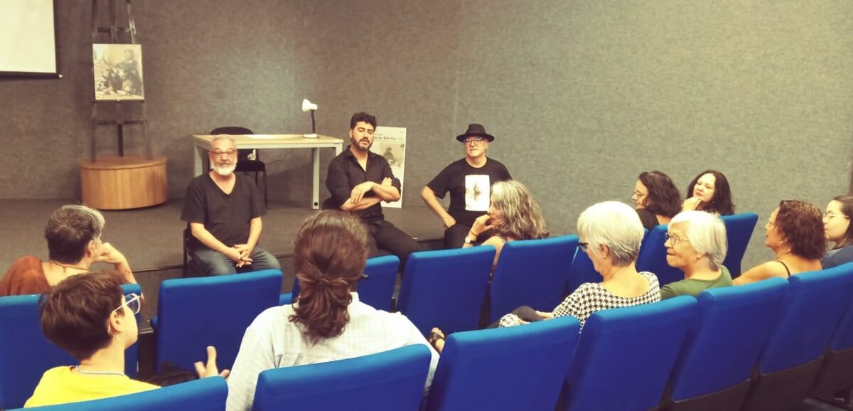 Mais gente conhece Maria dos Pacotes na Biblioteca