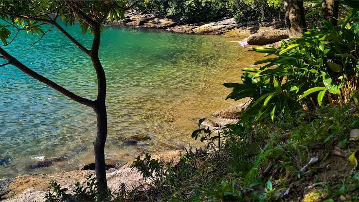  Praia da Fome e o apagamento da escravidão