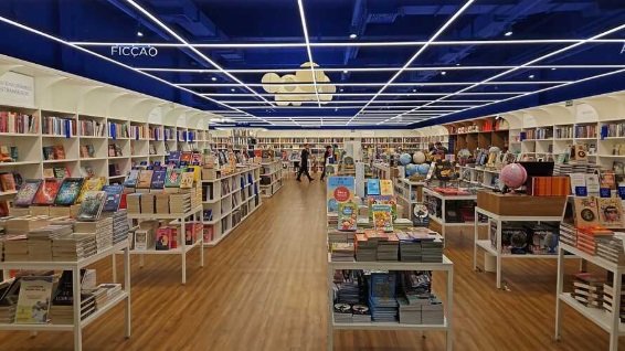 Enfim, livraria nova chegando