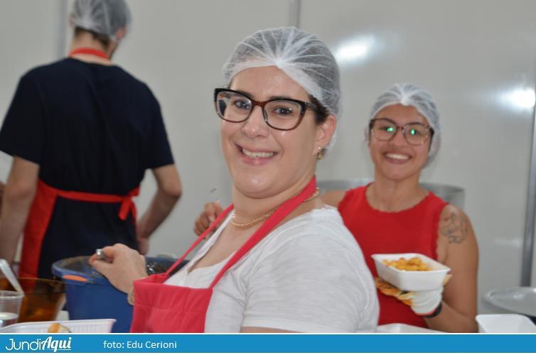 Voluntários são a alma da festa