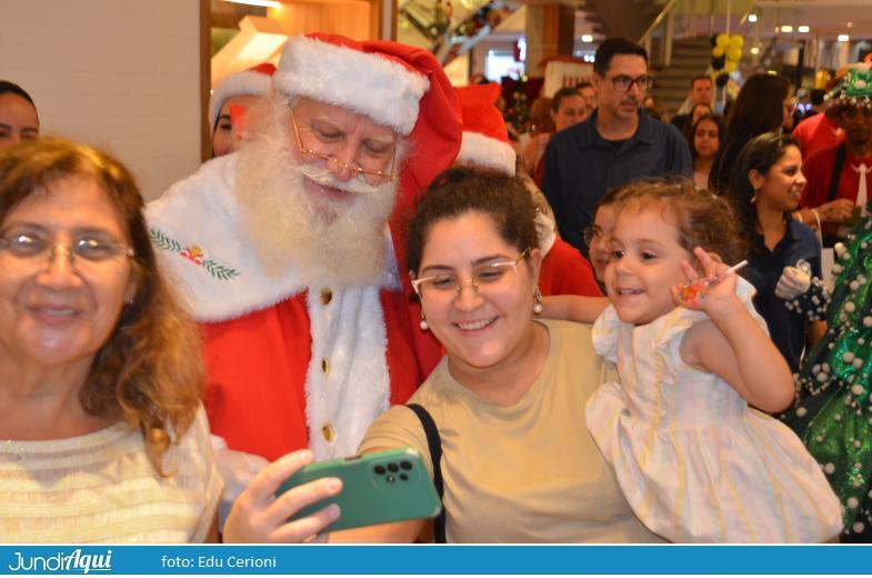 O Papai Noel que adora os flashs