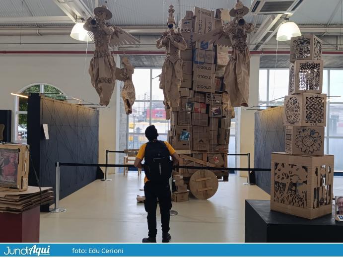 Que papelão (tão impressionante) é esse?