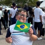 Segunda tem desfile às 9h